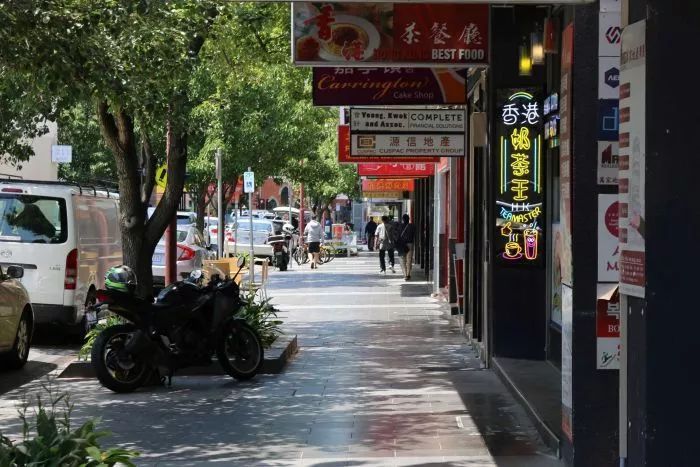 肺炎最新现况与巷弄深处的特色小店探秘揭秘