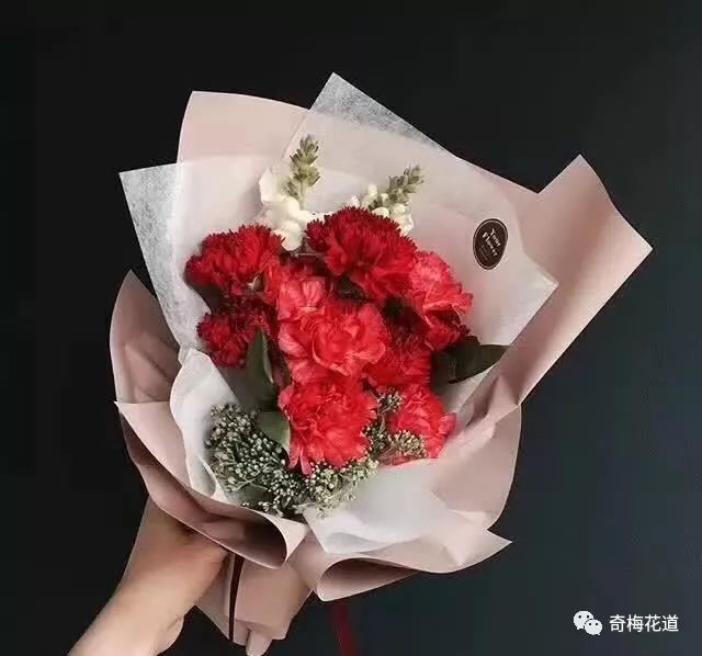 时尚潮流引领者