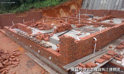 角钢最新标准，自然美景的心灵之旅探索