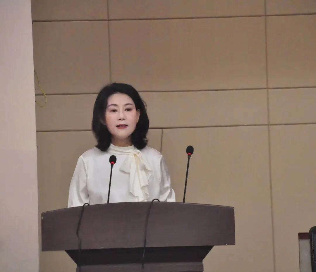 中国最新疫情报道下的成都心灵之旅，自然美景与内心平和的探寻