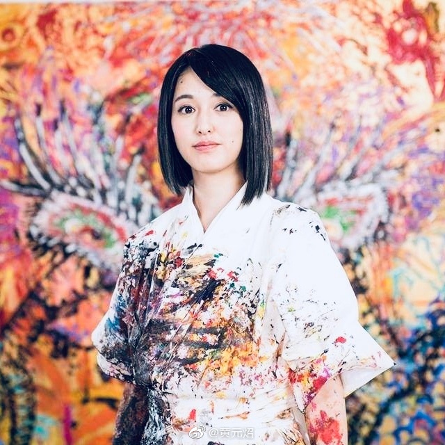 百多绘美里最新，带你领略色彩斑斓的艺术盛宴！
