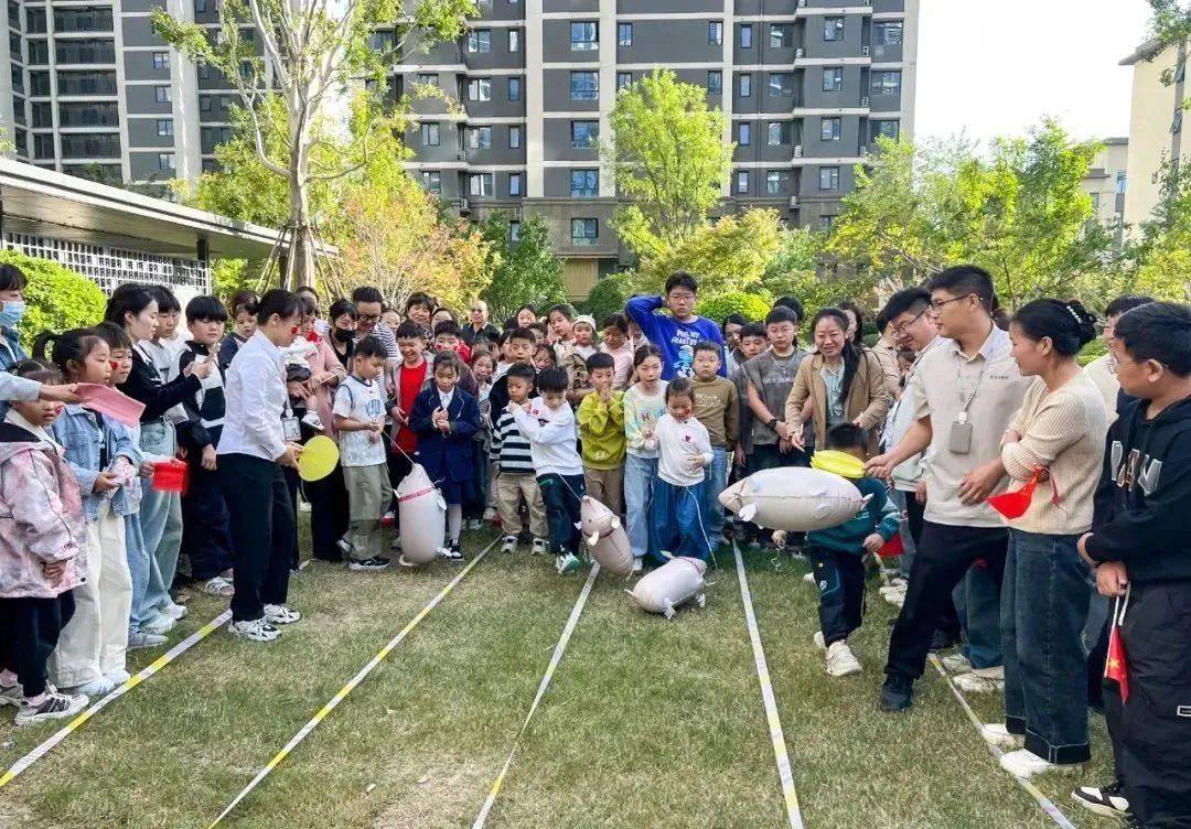 最新地产互动游戏，开启自信与成就感的探索之旅！
